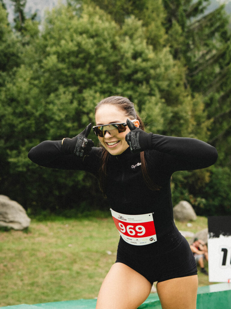 M7408885