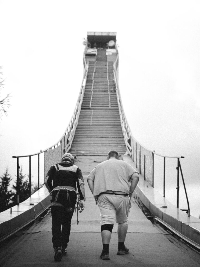 M7409252